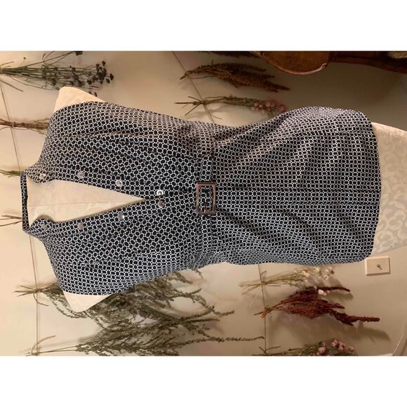 Express Black Patterned Sleeveless Belted Buttoned Front Blouse Womens Small - Picture 1 of 5